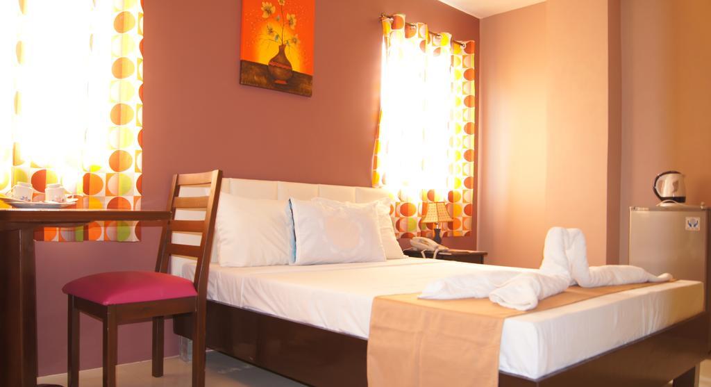 Staylite Tagbilaran City Room photo